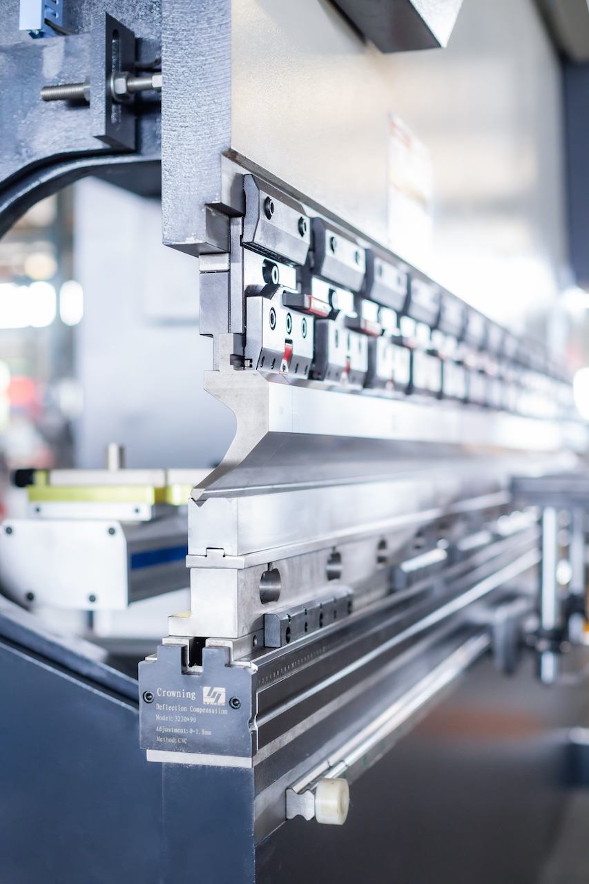 100t Hidrolik Cnc Brake Press Crowning Cnc Press Brake Delem