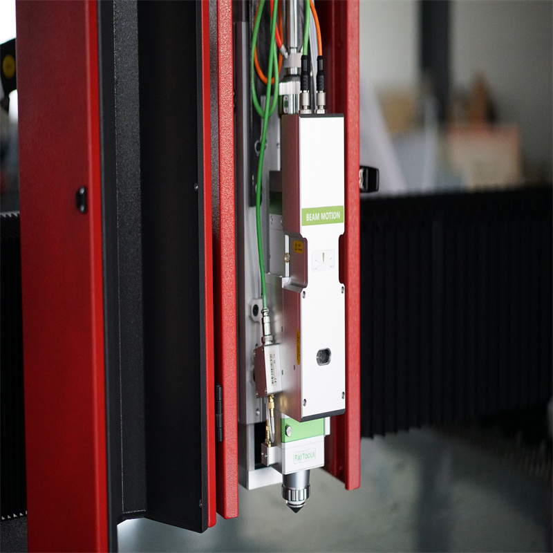 1530 2040 2060 2580 Mesin Pemotong Laser Serat Otomatis Tugas Berat Untuk Baja Tahan Karat