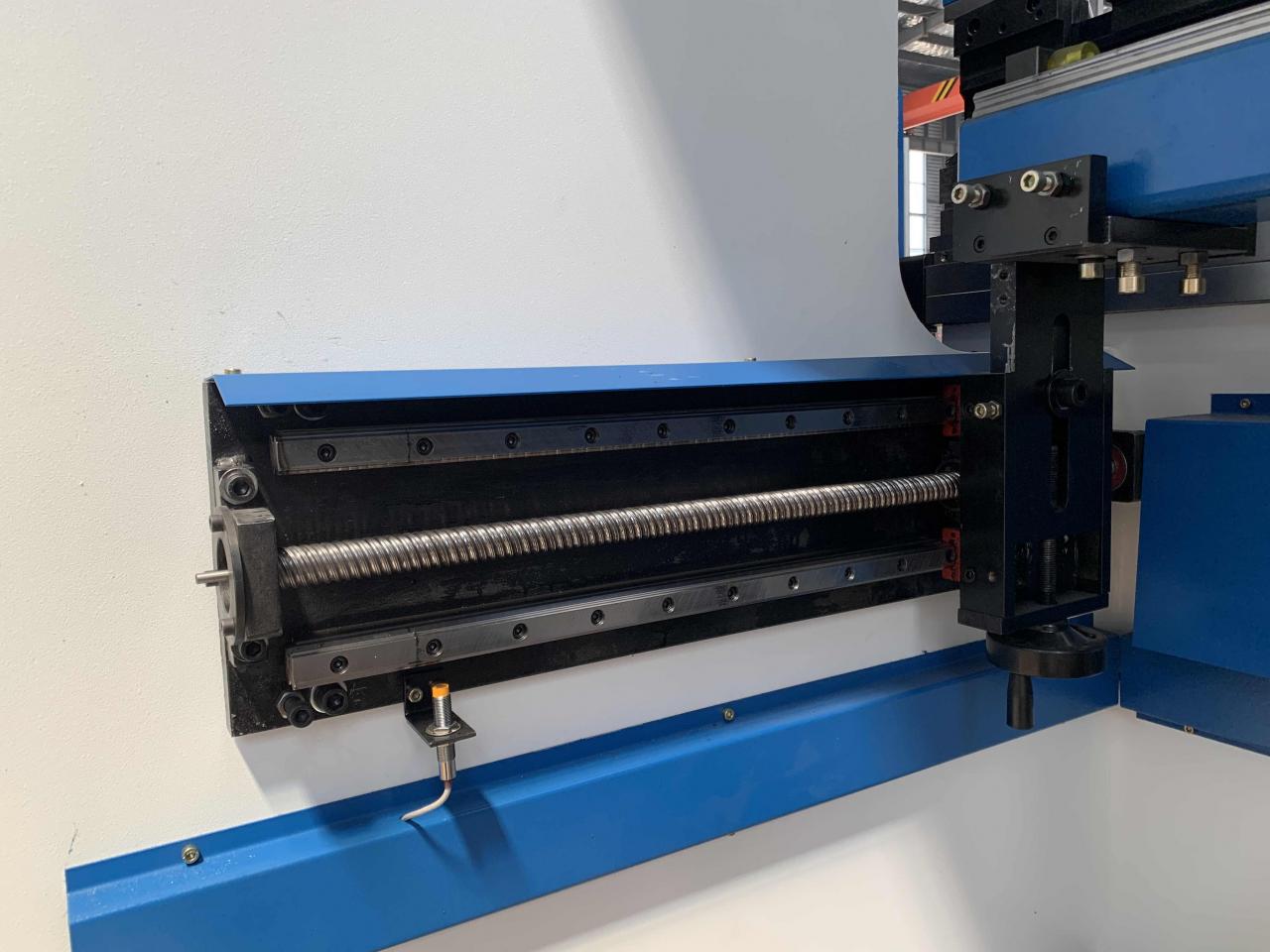 160t-4000 4-axis Cnc Hydraulic Bending Machine Press Brake 160t-4000 4-sumbu Cnc Mesin Bending Hidrolik Tekan Rem