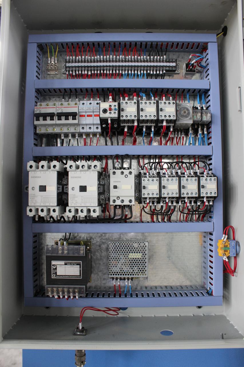 2.5m Panjang Hidrolik Nc Swing Beam Shearing Machine