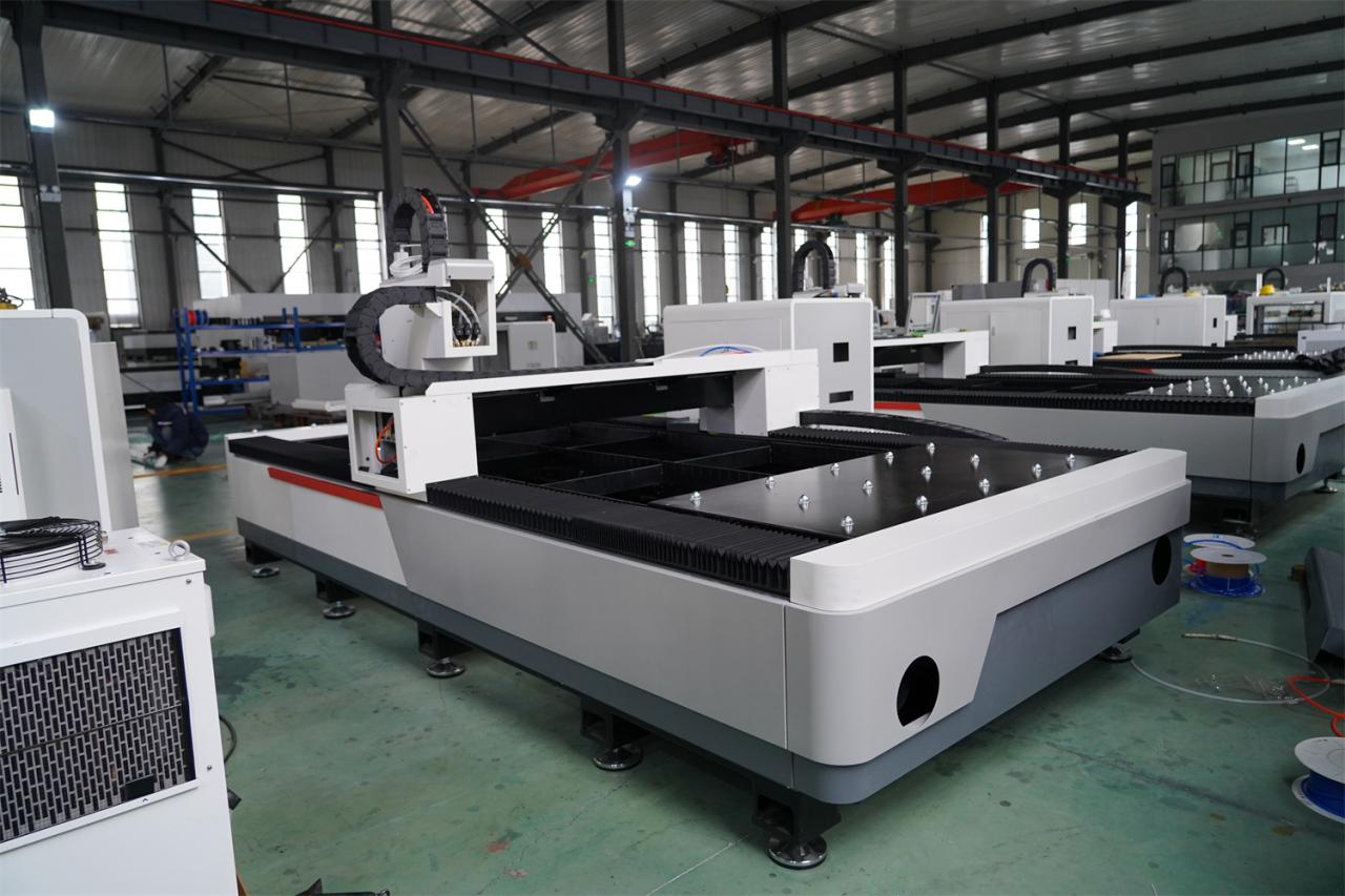 3015 4kw 1kw 2kw 3kw Stainless Steel Cnc Fiber Laser Cutting Machine 3015 4kw 1kw 2kw 3kw Stainless Steel Cnc Fiber Laser Cutting Machine