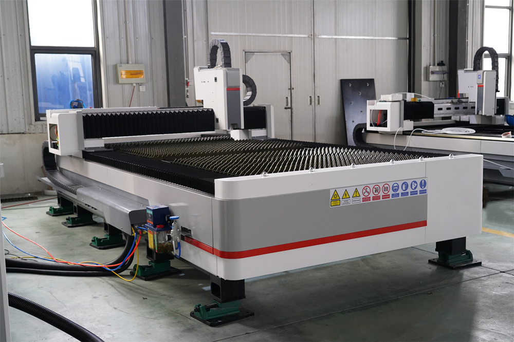 3015 4kw 1kw 2kw 3kw Stainless Steel Cnc Fiber Laser Cutting Machine 3015 4kw 1kw 2kw 3kw Stainless Steel Cnc Fiber Laser Cutting Machine