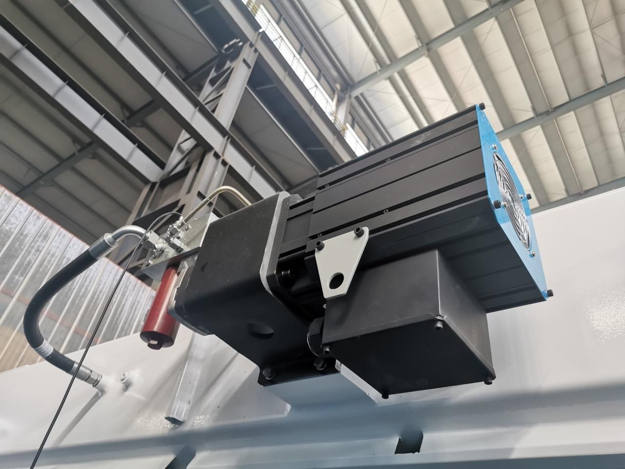 4 Axis Cnc Tandem Press Brake With Delem Da58t 2d Graphical Controller 4 Axis Cnc Tandem Press Brake Dengan Delem Da58t 2d Graphical Controller