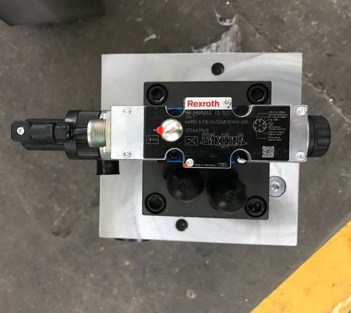 4 Axis Cnc Tandem Press Brake With Delem Da58t 2d Graphical Controller 4 Axis Cnc Tandem Press Brake Dengan Delem Da58t 2d Graphical Controller