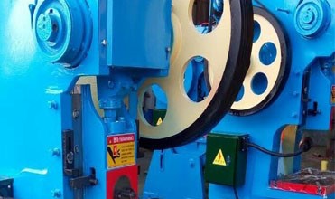 400 Ton Small Pneumatic Power Punch Press Mechanical Eccentric Punching Machine 400 Ton Kecil Pneumatic Power Punch Press Mekanik Mesin Punching Eksentrik