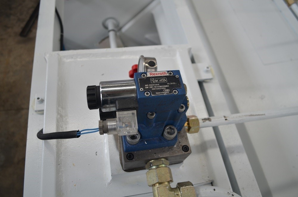 6*3200mm Guillotine Shears Metal Shear Hydraulic Iron Sheet Cutting Shearing Machine 6 * 3200mm Guillotine Shears Metal Shear Mesin Pemotong Lembaran Besi Hidrolik