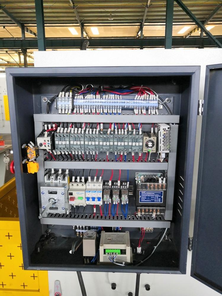 6mm Q11 Electric Sheet Plate Shearing Machine 8 Feet Sheet Metal Shearing Machine 6mm Q11 Mesin Geser Plat Lembaran Listrik 8 Kaki Mesin Geser Logam Lembaran