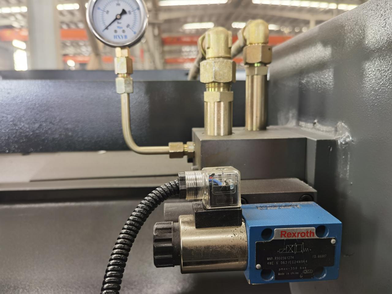 Mesin Pemotong Plat Stainless Steel 6x3200mm, Mesin Geser Lembaran Besi Otomatis