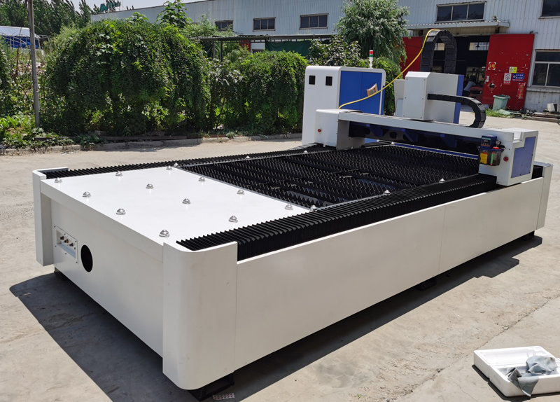 8mm 10mm Carbon Steel Laser Cutter 1530 4020 Cnc Fiber Laser Cutting Machine 8mm 10mm Pemotong Laser Baja Karbon 1530 4020 Mesin Pemotong Laser Serat Cnc