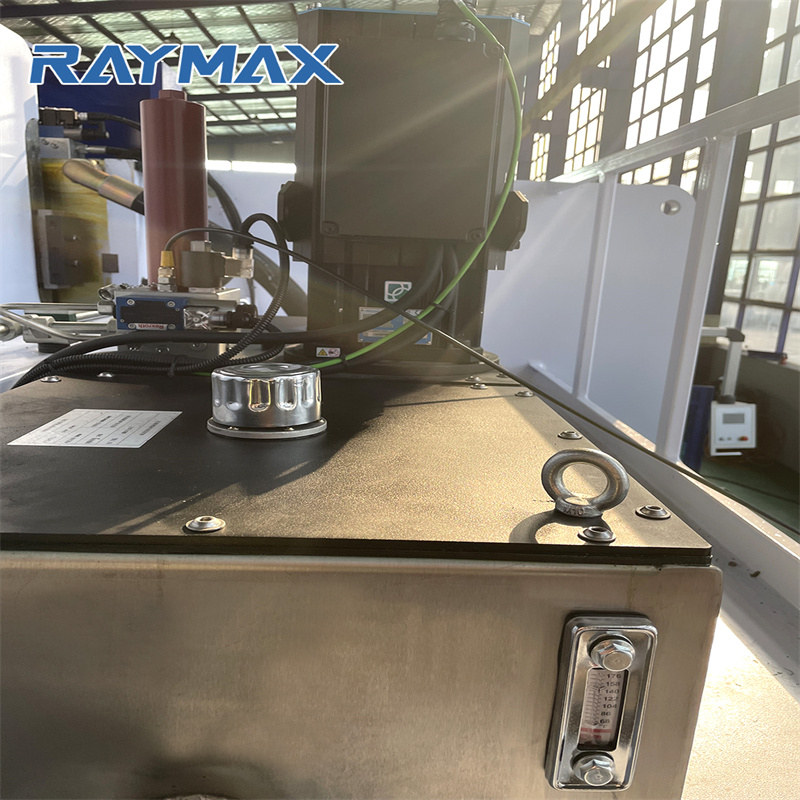 Mesin Bending Rem Tekan Cnc Dengan Sistem Da52t