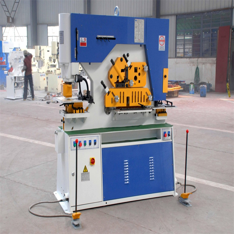 Steel Plate Angle Cutting Punching Notching Machine Pekerja Besi Hidrolik Dijual