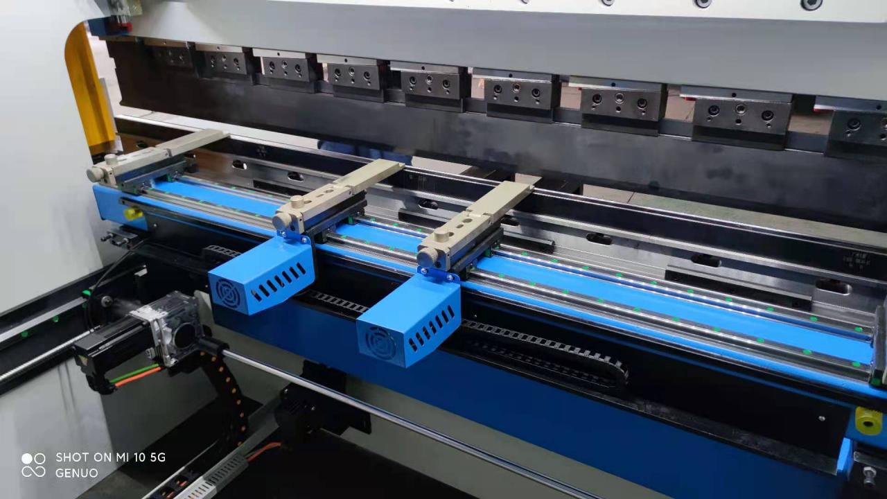 Da-66t Controller Cnc Hydraulic Press Brake Price With 3d Touch Screen System Da-66t Controller Cnc Hydraulic Press Brake Harga Dengan Sistem Layar Sentuh 3d