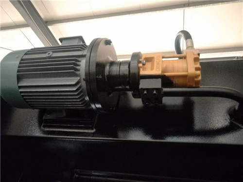 Da53t Cnc System Controller 125t4000 3+1 Axis Cnc Hydraulic Press Brake With Good Quality Da53t Cnc System Controller 125t4000 3+1 Axis Cnc Hidrolik Press Brake Dengan Kualitas Baik