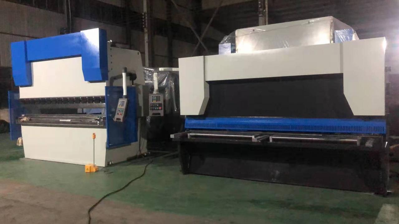 Da53t Cnc System Controller 125t4000 3+1 Axis Cnc Hydraulic Press Brake With Good Quality Da53t Cnc System Controller 125t4000 3+1 Axis Cnc Hidrolik Press Brake Dengan Kualitas Baik