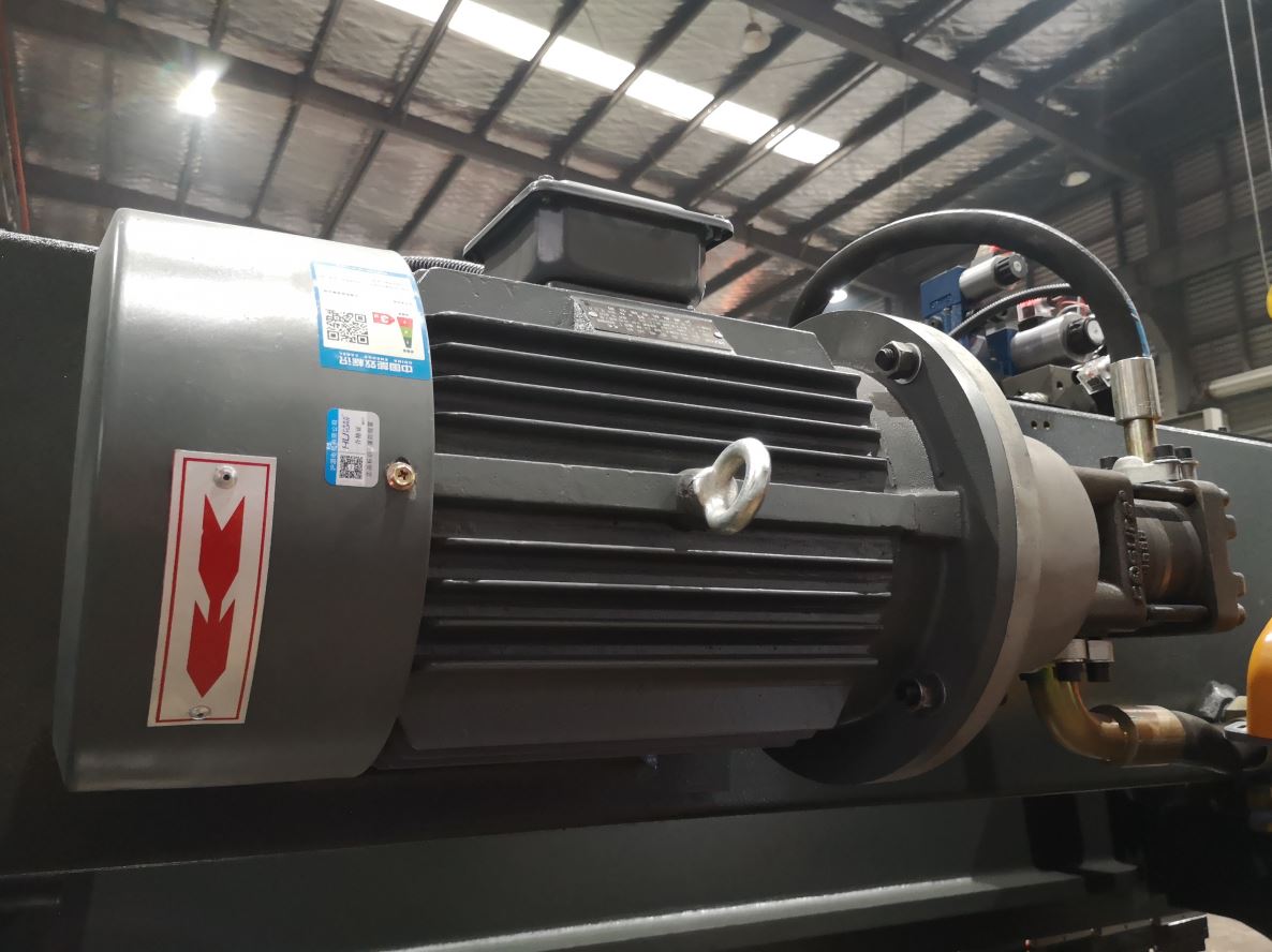 Delem Da66t 125 3+1 4+1 6+1 8+1 Cnc Hydraulic Press Brake For Metal Plate Bending Delem Da66t 125 3+1 4+1 6+1 8+1 Cnc Hidrolik Press Brake Untuk Pelat Logam Bending