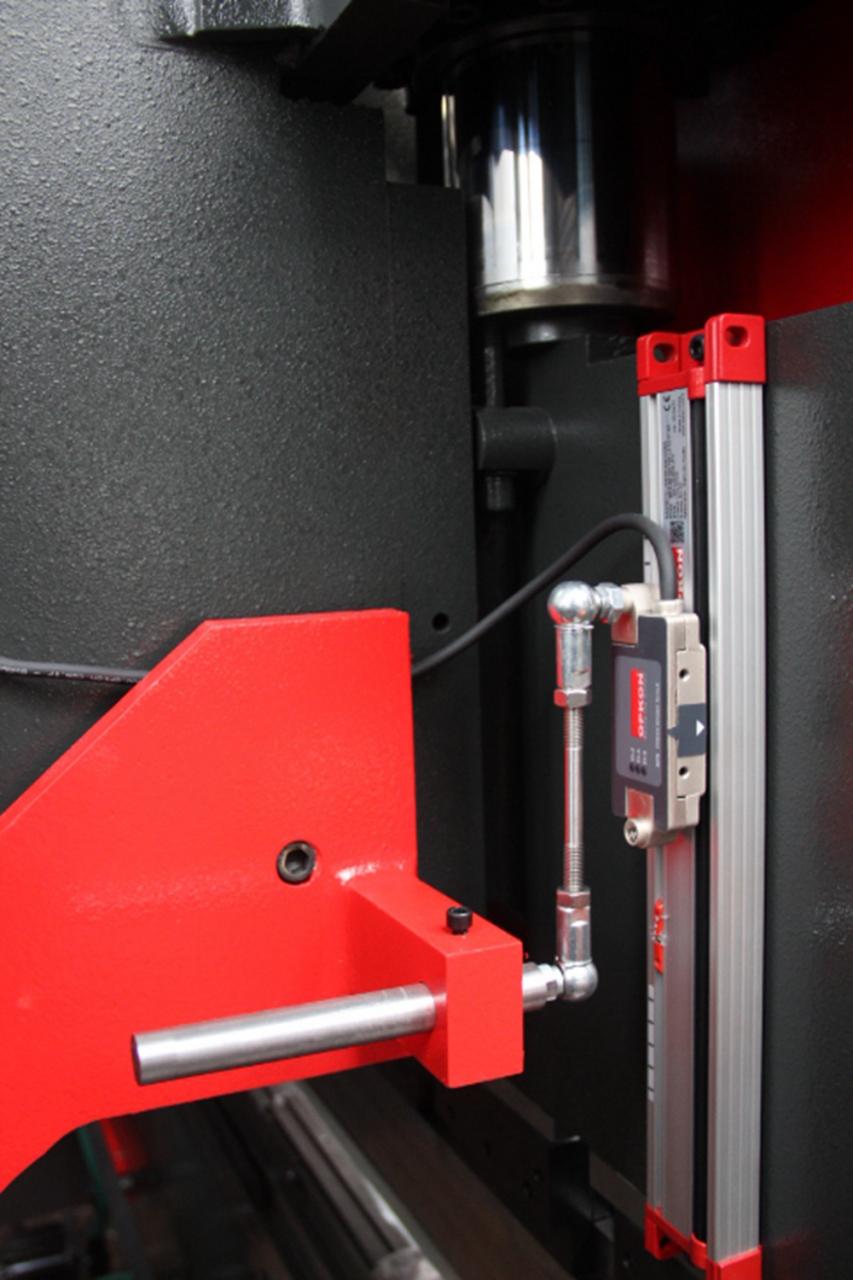 Delem Da66t 125 3+1 4+1 6+1 8+1 Cnc Hydraulic Press Brake For Metal Plate Bending Delem Da66t 125 3+1 4+1 6+1 8+1 Cnc Hidrolik Press Brake Untuk Pelat Logam Bending