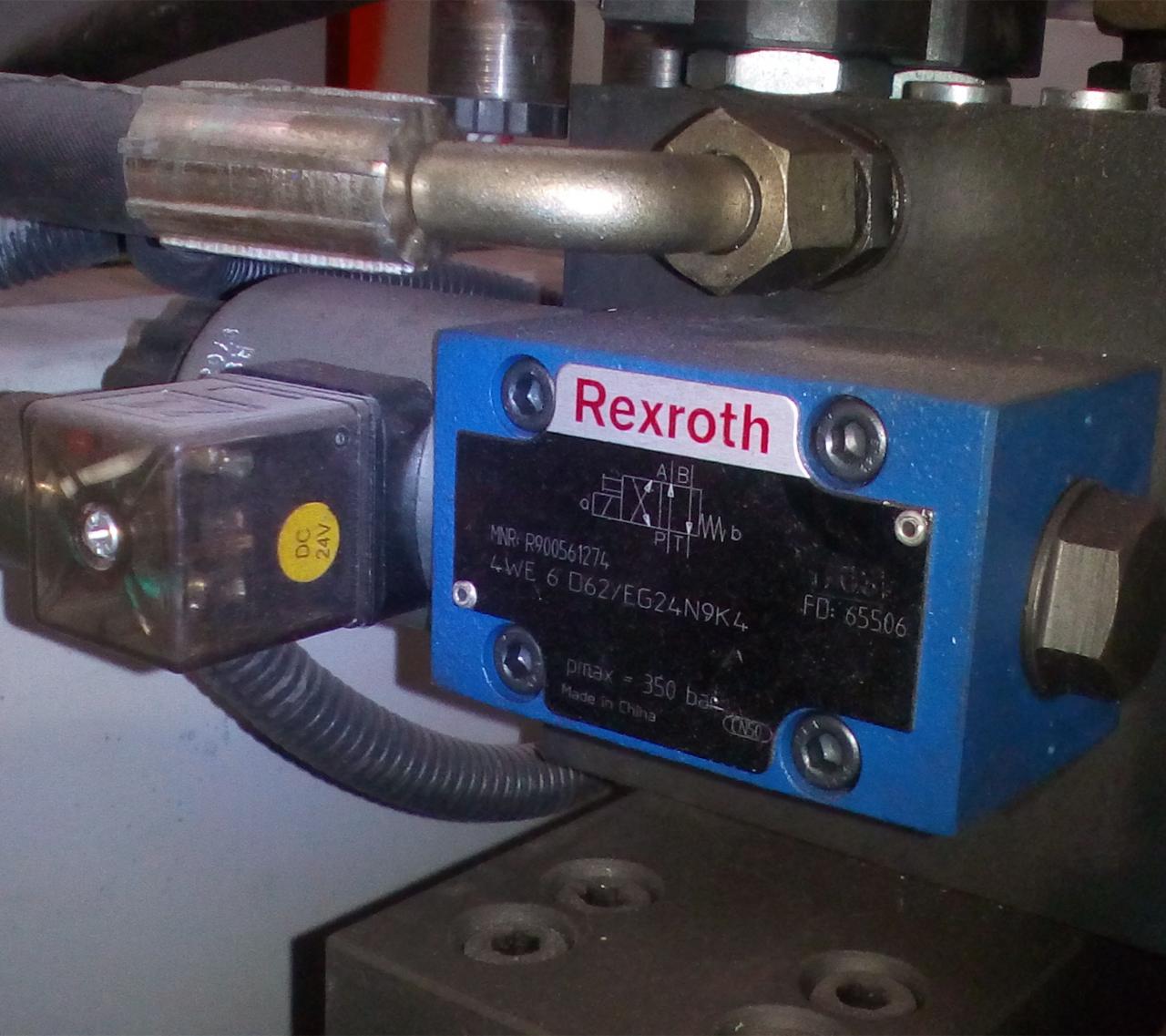 High Quality 3m Press Brake Machine Hydraulic 100 Ton For Sheet Metal Bending Kualitas Tinggi 3m Tekan Mesin Rem Hidrolik 100 Ton Untuk Lembaran Logam Bending