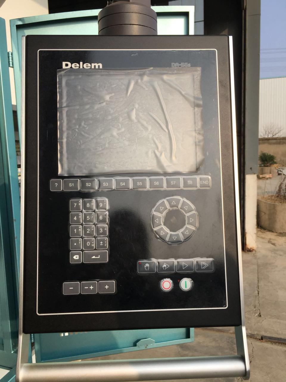 Hydraulic Stainless Steel Wc67y/k-300/6000 Mould Crowning Press Brake Hidrolik Stainless Steel Wc67y/k-300/6000 Cetakan Mahkota Tekan Rem