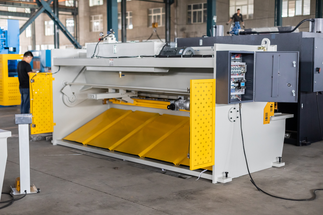 Qc11y 8x3200 Lembaran Logam Mesin Geser Plat Baja Mesin Geser Hidrolik