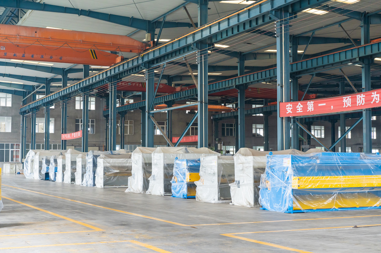 Qc11y 8x3200 Sheet Metal Shearing Machine Steel Plate Hydraulic Shearing Machine Qc11y 8x3200 Lembaran Logam Mesin Geser Plat Baja Mesin Geser Hidrolik