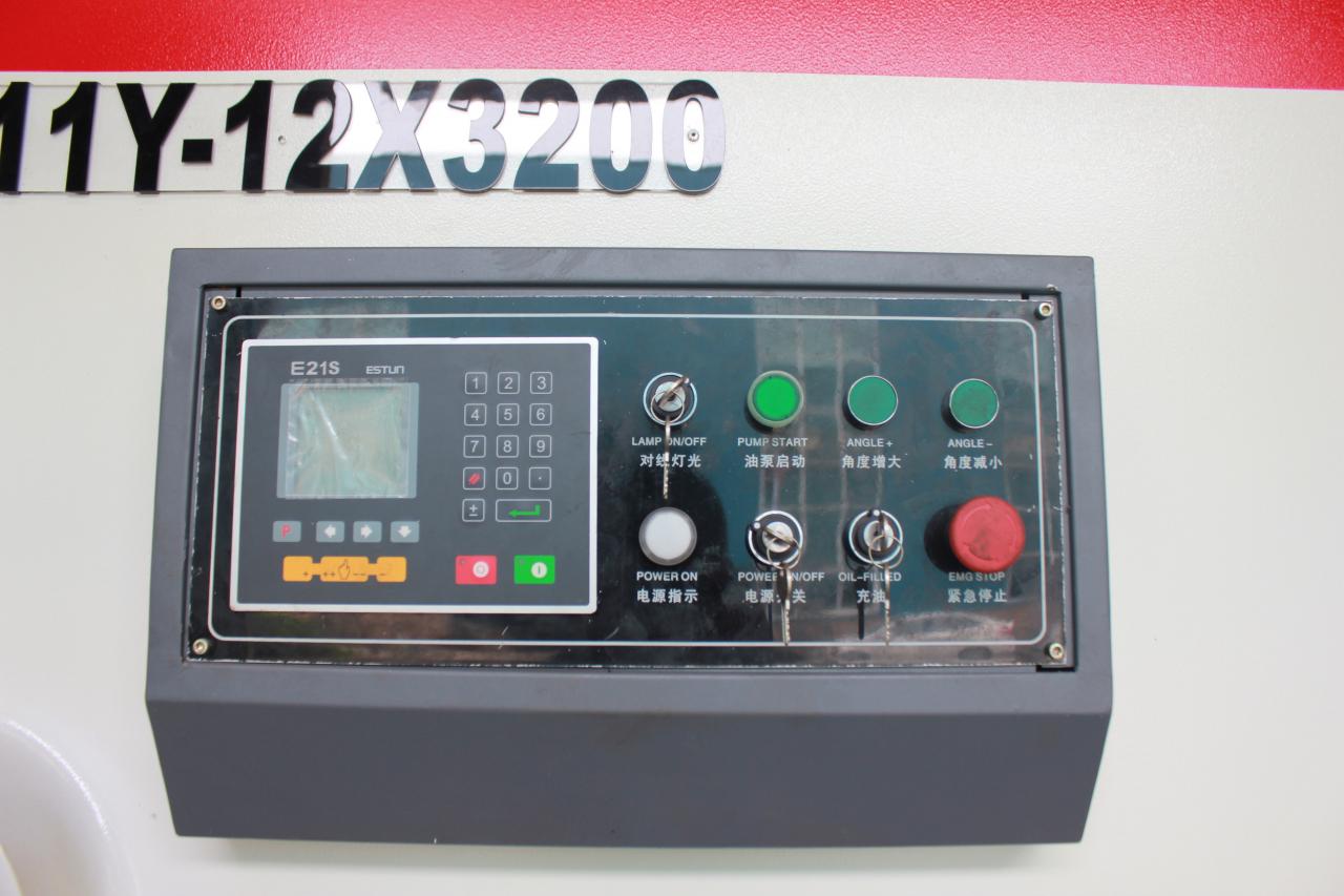 Qc11y Metal Plate Hydraulic Guillotine Shearing Machine For Sale Mesin Geser Hidrolik Guillotine Plat Logam Qc11y Untuk Dijual