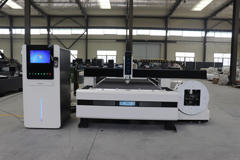 Rotary Cnc Metal Pipe Tube Sheet Laser Cutter 2000w Fiber Laser Cutting Machine Rotary Cnc Metal Pipe Tube Sheet Laser Cutter Mesin Pemotong Laser Serat 2000w