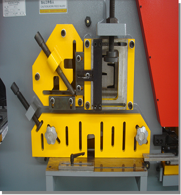 Steel Plate Angle Cutting Punching Notching Machine Hydraulic Ironworker For Sale Steel Plate Angle Cutting Punching Notching Machine Pekerja Besi Hidrolik Dijual