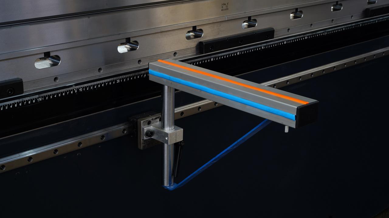 Wc67k-400T Cnc Plc Manual Sheet Bending Machine Mesin Rem Tekan Hidrolik Nc