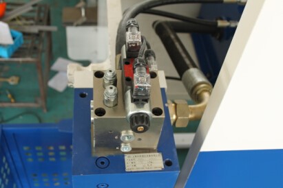 Wc67yk 80 100 160 200 Ton 3200mm E21 Nc Sheet Metal Oil Hydraulic Press Brake Price Wc67yk 80 100 160 200 Ton 3200mm E21 Nc Lembaran Logam Minyak Rem Tekan Hidrolik Harga